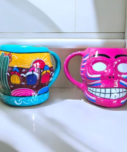 Tazas de calavera pintadas a mano