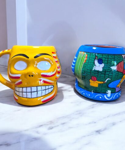 Tazas de calavera pintadas a mano