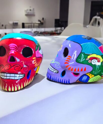 calaveras de barro pintadas