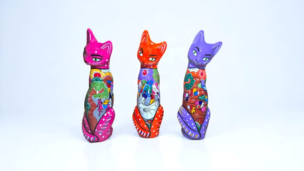 Alcancia de gato pintada