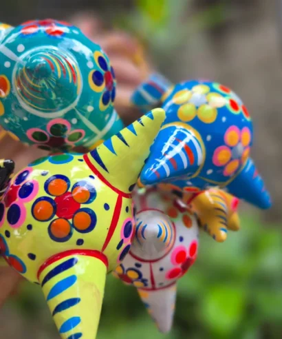 Esferas navideñas de barro artesanales Esferas navideñas de barro artesanales