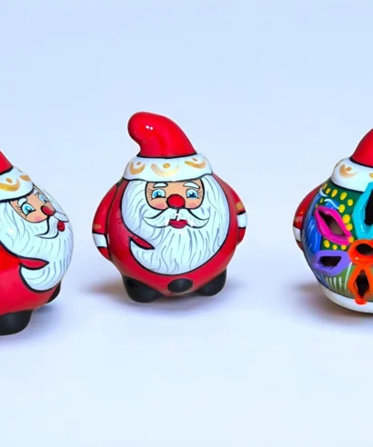 Esferas de Santa Claus de barro