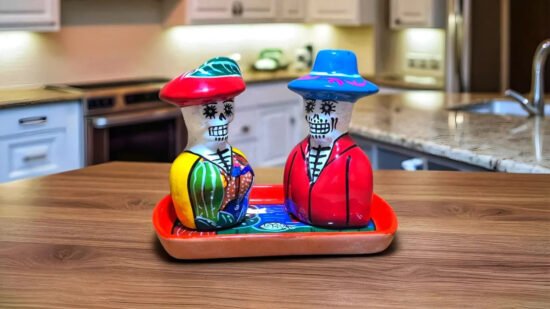 Saleros de calavera para decoración de Día de Muertos