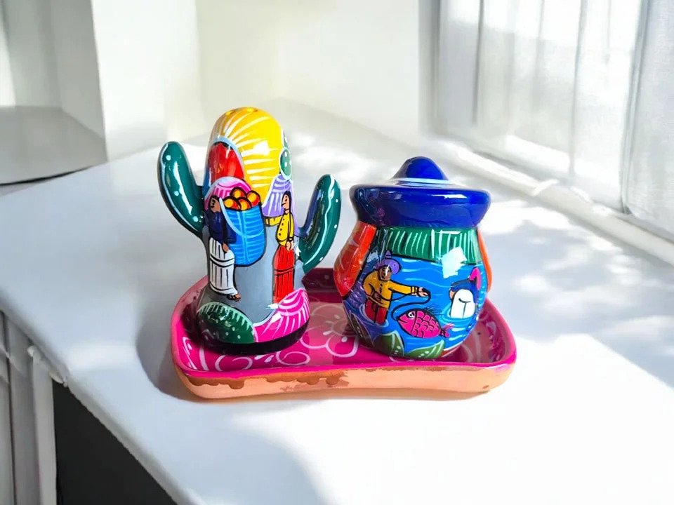 Saleros decorativos de barro únicos