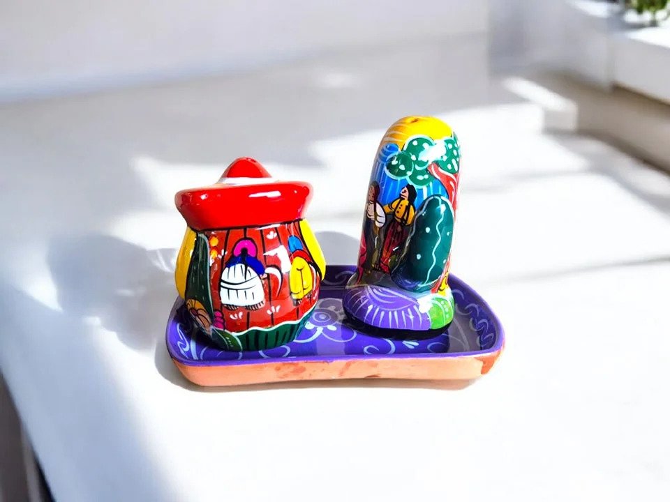 Saleros decorativos de barro únicos